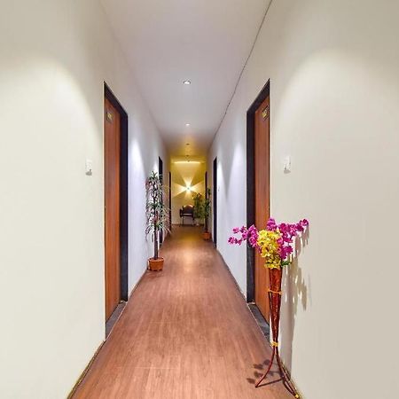 Nidhivan Hotel And Rooms Surat Exteriör bild